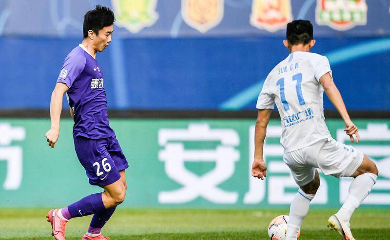 泰达逆转建业，继续保持不败纪录，摆脱降级压力的简单介绍