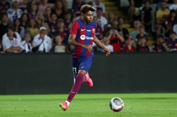 巴塞罗那天才崭露头角,法国欧洲预选赛阵容更加坚实 巴塞罗那天才崭露头角,法国欧洲预选赛阵容更加坚实