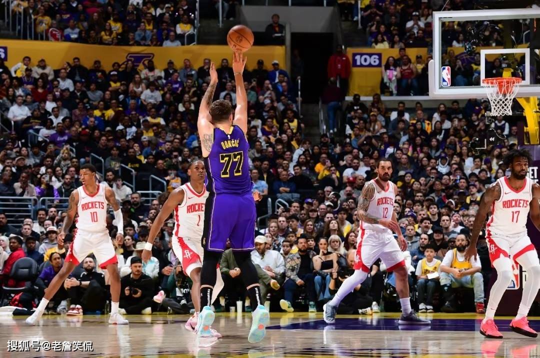 火箭险胜湖人，延续胜利势头