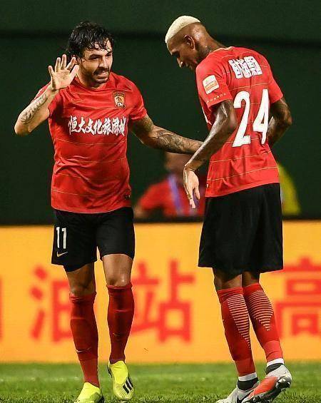 重庆斯威主场不敌广州恒大,战绩稍有波动的简单介绍 重庆斯威主场不敌广州恒大,战绩稍有波动的简单介绍