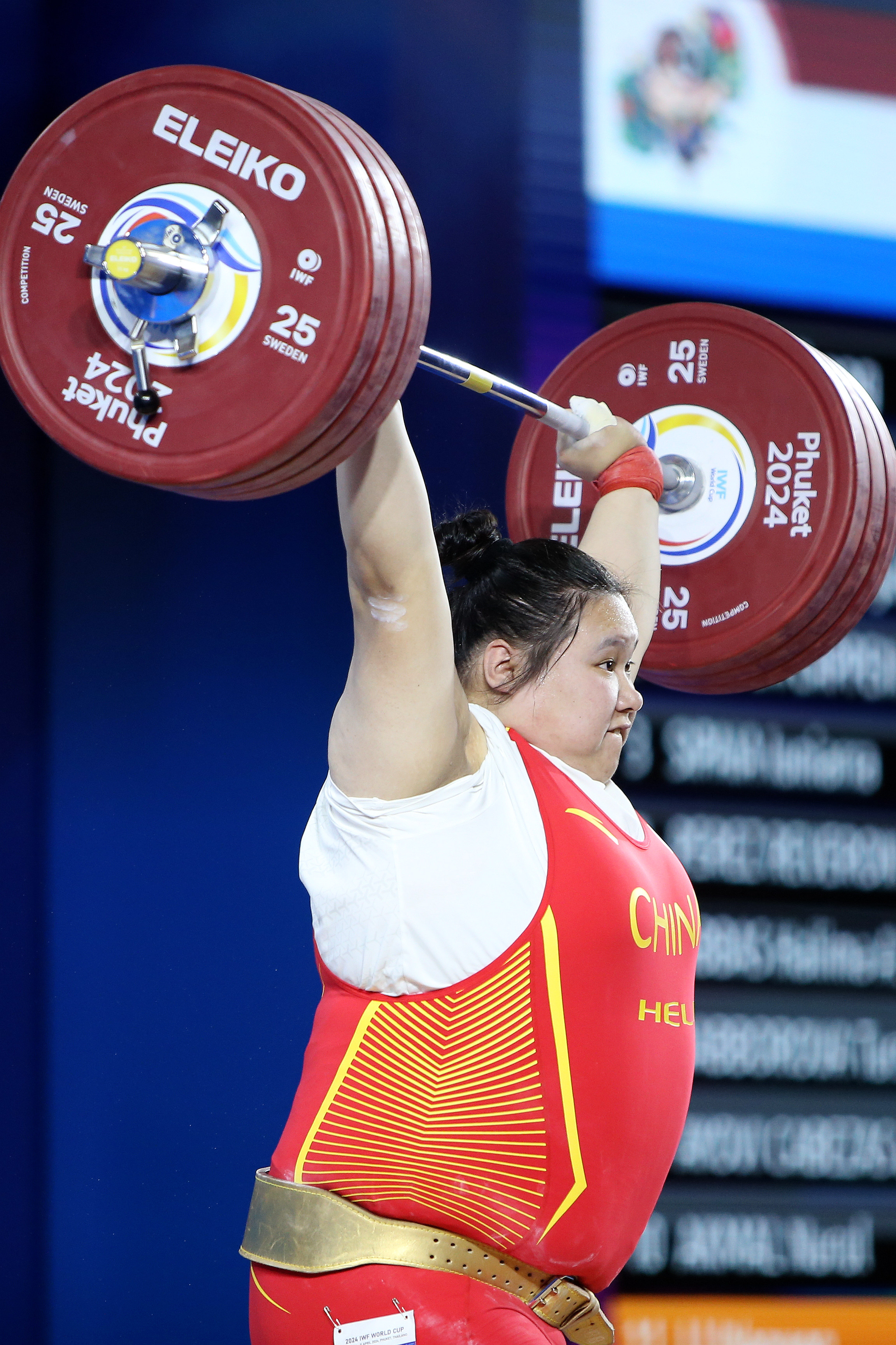印度女子举重选手力挺,获得佳绩 印度女子举重选手力挺,获得佳绩