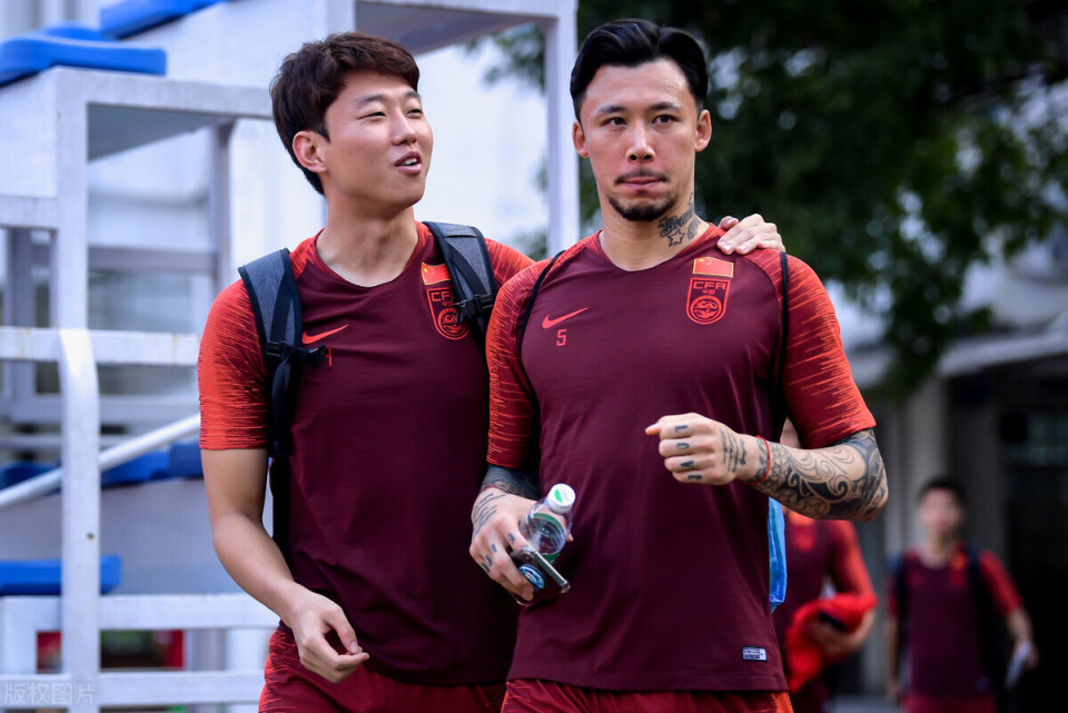 广州恒大宣布签下委内瑞拉国脚:曾效力巴塞罗那、葡萄牙豪门 广州恒大宣布签下委内瑞拉国脚:曾效力巴塞罗那、葡萄牙豪门