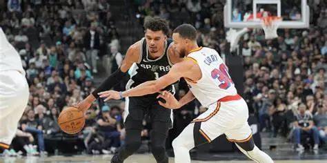 篮网逆转马刺，欧文关键三分制胜