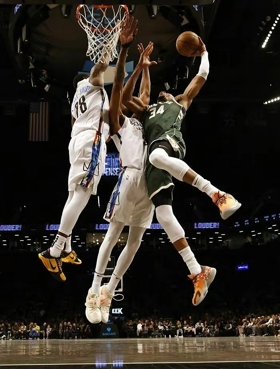 雄鹿击败篮网,取得五连胜 雄鹿击败篮网,取得五连胜