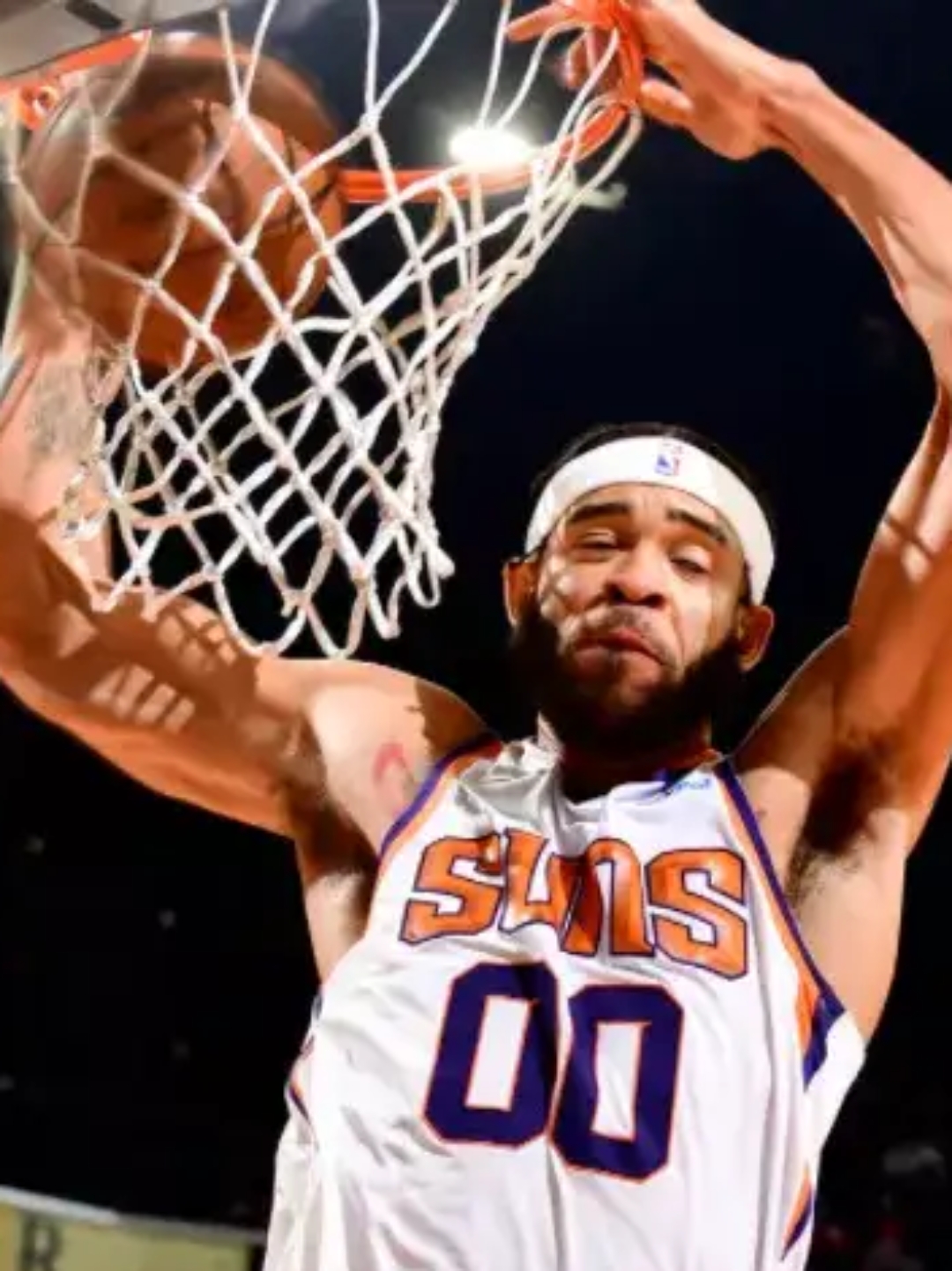 快船擒下太阳，取得胜利