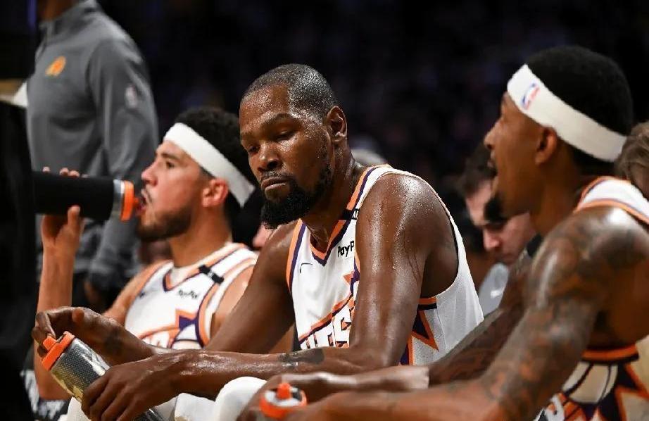 快船擒下太阳，取得胜利