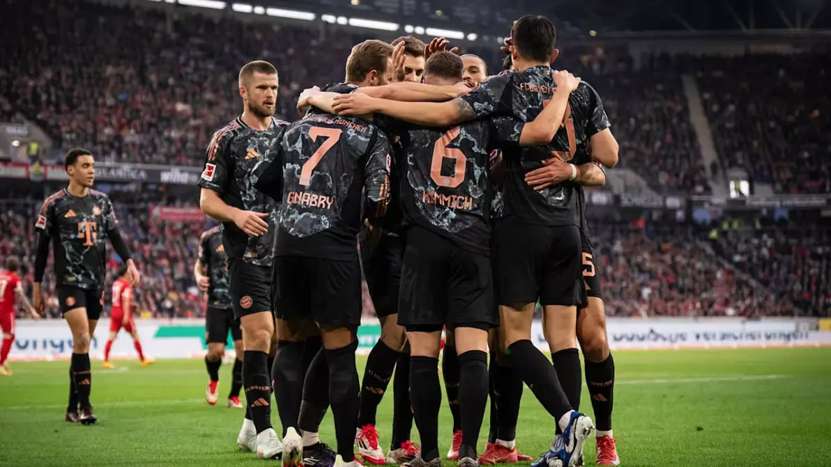 包含拜仁慕尼黑主场3-1击败弗赖堡,取得德甲联赛五连胜的词条 包含拜仁慕尼黑主场3-1击败弗赖堡,取得德甲联赛五连胜的词条